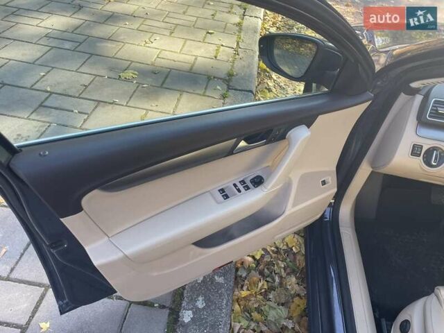 Фольксваген Пассат 2012 в Львове на Automoto.ua Серый Фольксваген Пассат, объемом двигателя 2 л и пробегом 327 тыс. км за 9800 $, фото 18 на Automoto.ua