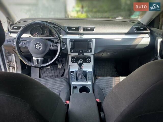 Сірий Фольксваген Пассат, об'ємом двигуна 1.6 л та пробігом 290 тис. км за 9500 $, фото 4 на Automoto.ua