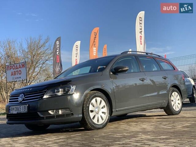 Серый Фольксваген Пассат, объемом двигателя 2 л и пробегом 235 тыс. км за 10199 $, фото 1 на Automoto.ua