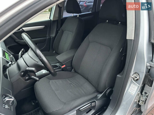 Серый Фольксваген Пассат, объемом двигателя 1.97 л и пробегом 260 тыс. км за 9850 $, фото 6 на Automoto.ua