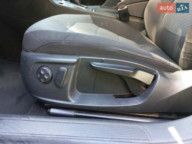 Сірий Фольксваген Пассат, об'ємом двигуна 1.6 л та пробігом 278 тис. км за 9310 $, фото 15 на Automoto.ua