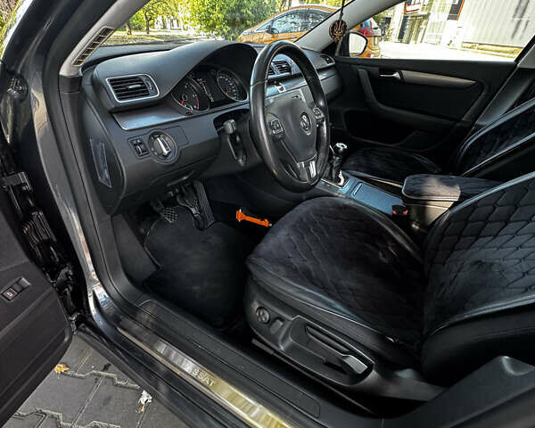 Фольксваген Пассат 2012 у Одесі на Automoto.ua Сірий Фольксваген Пассат, об'ємом двигуна 1.6 л та пробігом 206 тис. км за 10545 $, фото 6 на Automoto.ua