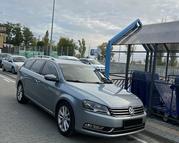 Серый Фольксваген Пассат, объемом двигателя 2 л и пробегом 295 тыс. км за 9600 $, фото 10 на Automoto.ua