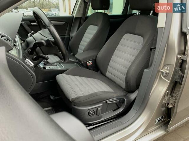 Серый Фольксваген Пассат, объемом двигателя 2 л и пробегом 258 тыс. км за 10955 $, фото 24 на Automoto.ua