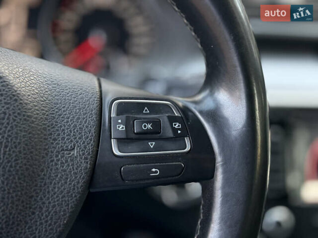 Сірий Фольксваген Пассат, об'ємом двигуна 1.6 л та пробігом 258 тис. км за 9800 $, фото 43 на Automoto.ua