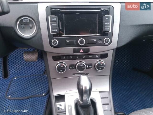 Серый Фольксваген Пассат, объемом двигателя 2 л и пробегом 277 тыс. км за 10800 $, фото 22 на Automoto.ua