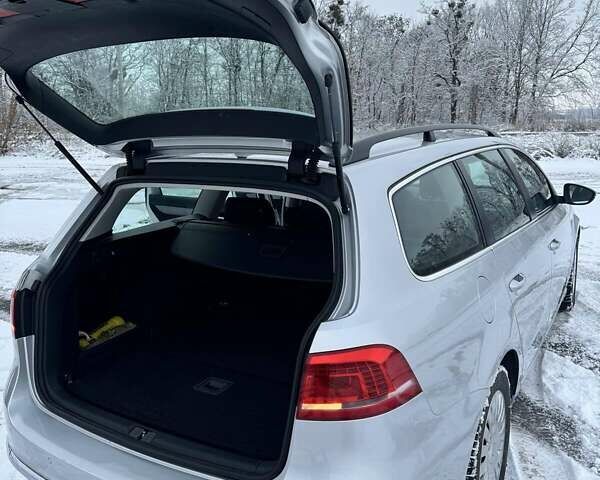 Серый Фольксваген Пассат, объемом двигателя 1.97 л и пробегом 300 тыс. км за 10399 $, фото 13 на Automoto.ua