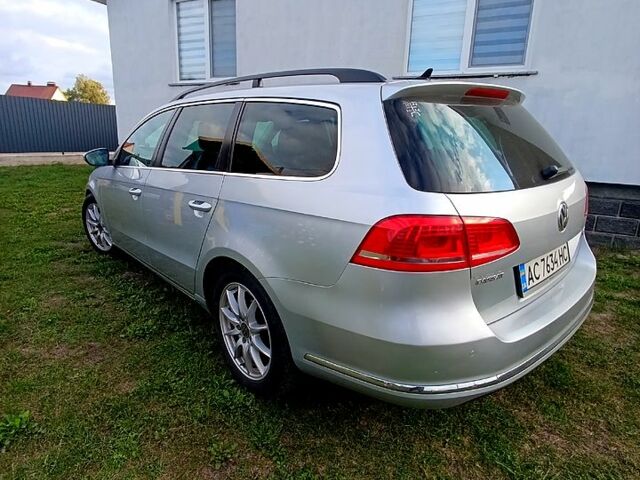 Серый Фольксваген Пассат, объемом двигателя 2 л и пробегом 328 тыс. км за 11000 $, фото 1 на Automoto.ua