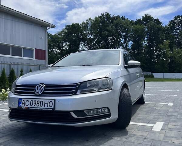 Сірий Фольксваген Пассат, об'ємом двигуна 2 л та пробігом 225 тис. км за 10700 $, фото 3 на Automoto.ua