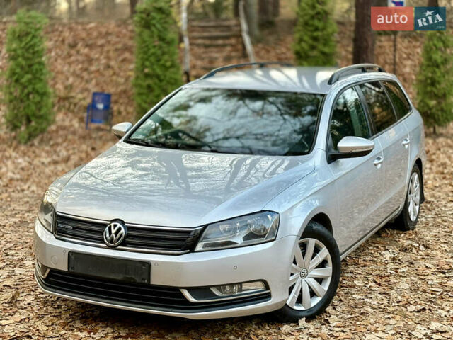 Сірий Фольксваген Пассат, об'ємом двигуна 1.6 л та пробігом 258 тис. км за 9800 $, фото 5 на Automoto.ua