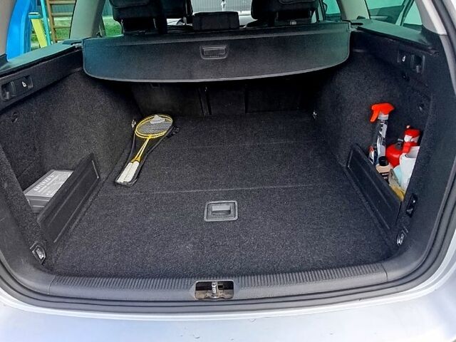 Серый Фольксваген Пассат, объемом двигателя 2 л и пробегом 328 тыс. км за 11000 $, фото 6 на Automoto.ua