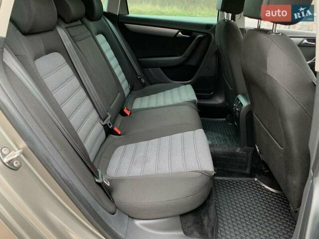 Серый Фольксваген Пассат, объемом двигателя 2 л и пробегом 258 тыс. км за 10955 $, фото 30 на Automoto.ua