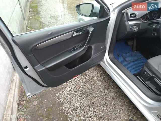 Серый Фольксваген Пассат, объемом двигателя 2 л и пробегом 277 тыс. км за 10800 $, фото 18 на Automoto.ua