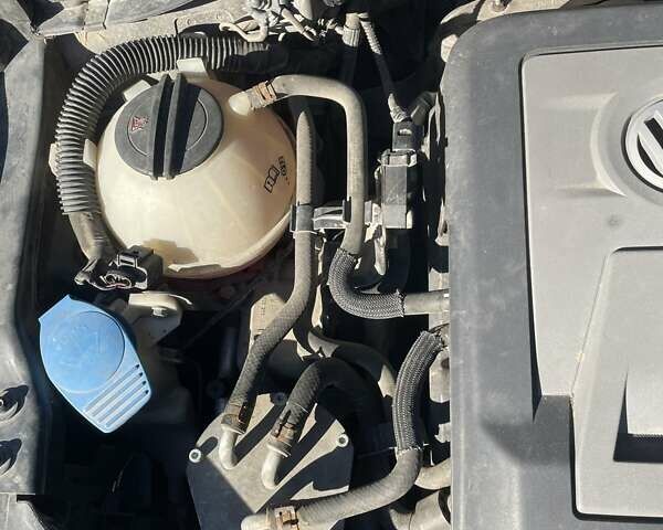 Фольксваген Пассат 2012 в Львове на Automoto.ua Серый Фольксваген Пассат, объемом двигателя 2 л и пробегом 327 тыс. км за 9800 $, фото 28 на Automoto.ua