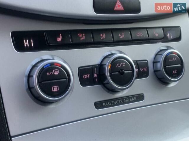 Серый Фольксваген Пассат, объемом двигателя 2 л и пробегом 235 тыс. км за 10199 $, фото 49 на Automoto.ua