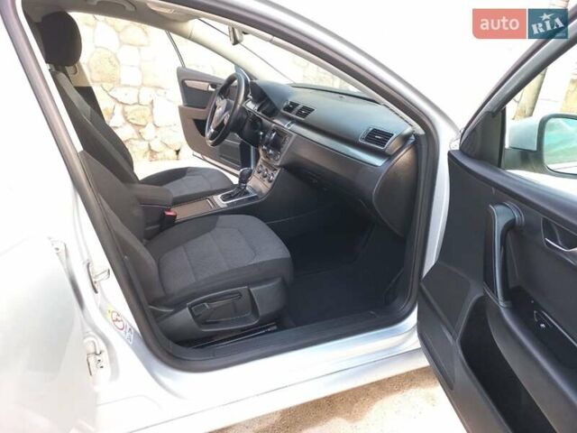 Серый Фольксваген Пассат, объемом двигателя 1.97 л и пробегом 340 тыс. км за 9800 $, фото 16 на Automoto.ua