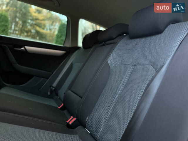 Сірий Фольксваген Пассат, об'ємом двигуна 1.6 л та пробігом 258 тис. км за 9800 $, фото 66 на Automoto.ua