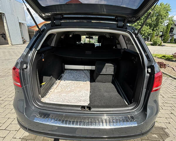 Серый Фольксваген Пассат, объемом двигателя 2 л и пробегом 270 тыс. км за 12500 $, фото 8 на Automoto.ua