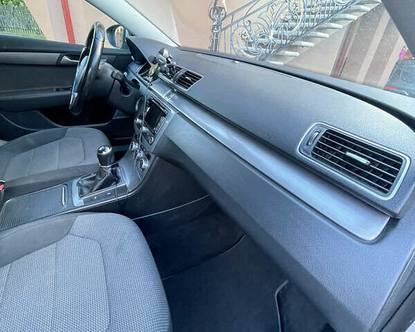 Сірий Фольксваген Пассат, об'ємом двигуна 2 л та пробігом 383 тис. км за 11500 $, фото 16 на Automoto.ua