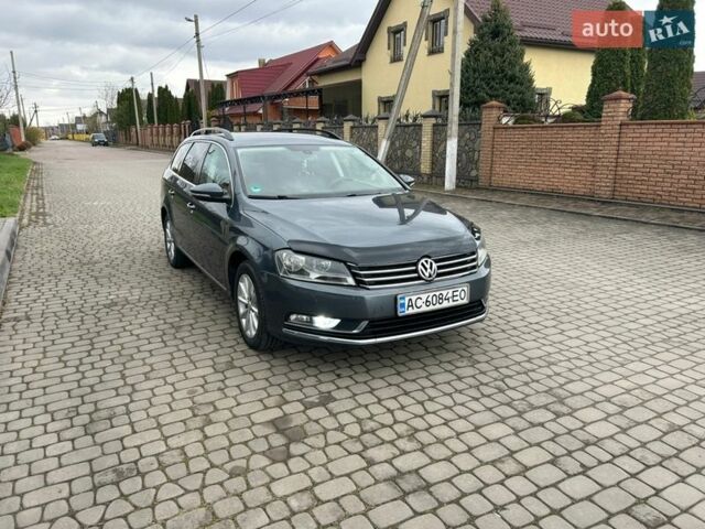 Сірий Фольксваген Пассат, об'ємом двигуна 1.6 л та пробігом 242 тис. км за 8900 $, фото 1 на Automoto.ua