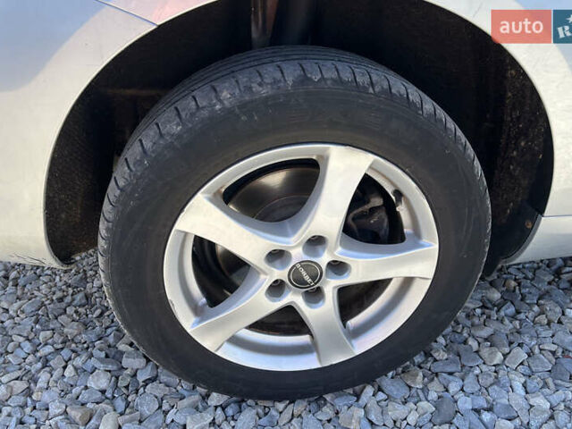 Серый Фольксваген Пассат, объемом двигателя 1.97 л и пробегом 210 тыс. км за 10700 $, фото 7 на Automoto.ua