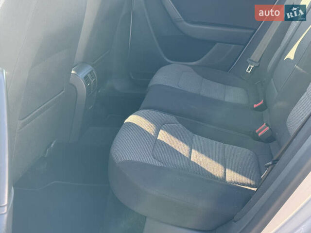 Серый Фольксваген Пассат, объемом двигателя 1.97 л и пробегом 213 тыс. км за 10700 $, фото 8 на Automoto.ua