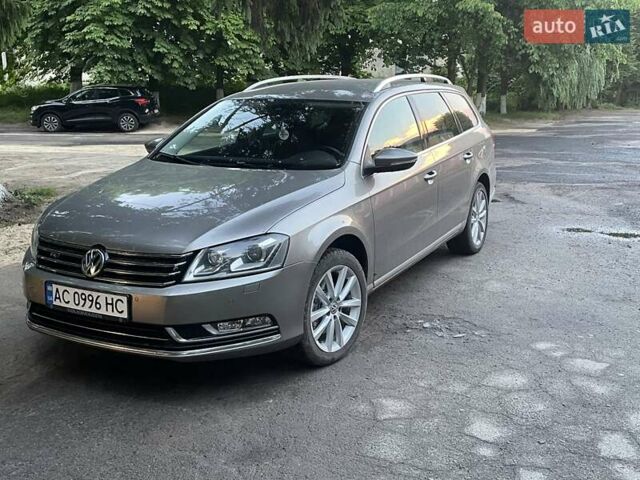 Сірий Фольксваген Пассат, об'ємом двигуна 2 л та пробігом 255 тис. км за 12400 $, фото 5 на Automoto.ua