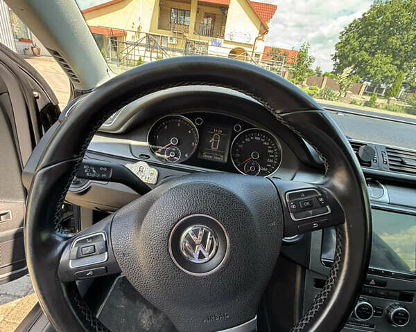 Серый Фольксваген Пассат, объемом двигателя 2 л и пробегом 270 тыс. км за 12500 $, фото 15 на Automoto.ua