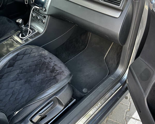 Фольксваген Пассат 2012 у Одесі на Automoto.ua Сірий Фольксваген Пассат, об'ємом двигуна 1.6 л та пробігом 206 тис. км за 10545 $, фото 8 на Automoto.ua