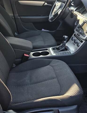 Сірий Фольксваген Пассат, об'ємом двигуна 1.97 л та пробігом 375 тис. км за 10400 $, фото 28 на Automoto.ua