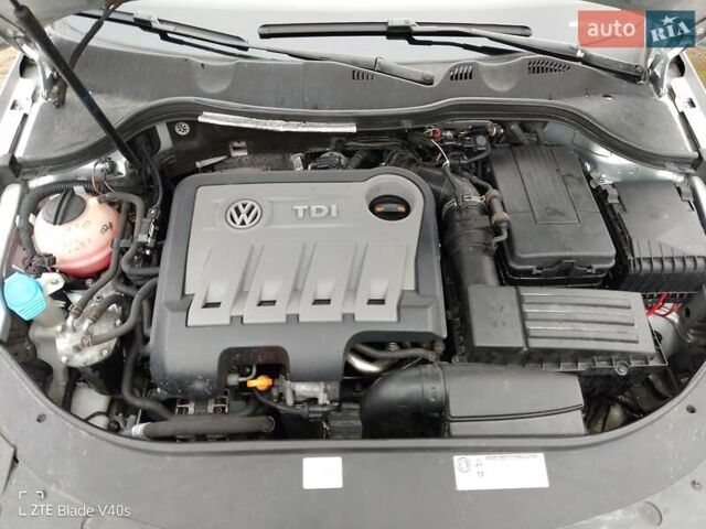 Серый Фольксваген Пассат, объемом двигателя 2 л и пробегом 277 тыс. км за 10800 $, фото 25 на Automoto.ua