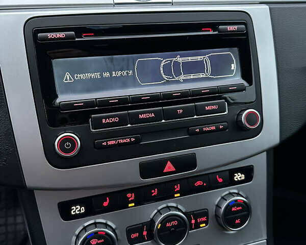 Серый Фольксваген Пассат, объемом двигателя 1.97 л и пробегом 260 тыс. км за 9850 $, фото 25 на Automoto.ua