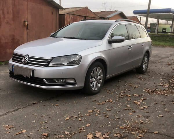 Серый Фольксваген Пассат, объемом двигателя 1.97 л и пробегом 260 тыс. км за 9900 $, фото 1 на Automoto.ua