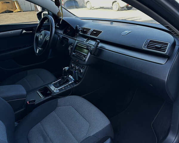 Серый Фольксваген Пассат, объемом двигателя 1.97 л и пробегом 348 тыс. км за 9900 $, фото 11 на Automoto.ua