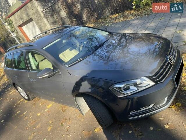 Фольксваген Пассат 2012 в Львове на Automoto.ua Серый Фольксваген Пассат, объемом двигателя 2 л и пробегом 327 тыс. км за 9800 $, фото 5 на Automoto.ua