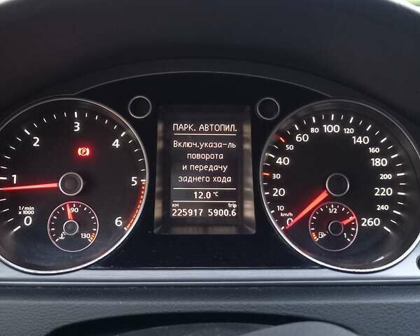 Серый Фольксваген Пассат, объемом двигателя 2 л и пробегом 227 тыс. км за 12999 $, фото 12 на Automoto.ua