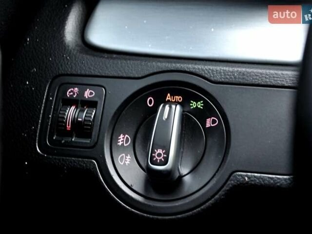 Серый Фольксваген Пассат, объемом двигателя 1.6 л и пробегом 280 тыс. км за 8800 $, фото 27 на Automoto.ua