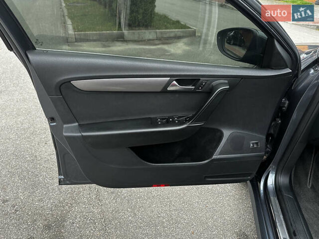 Серый Фольксваген Пассат, объемом двигателя 1.97 л и пробегом 256 тыс. км за 10899 $, фото 23 на Automoto.ua