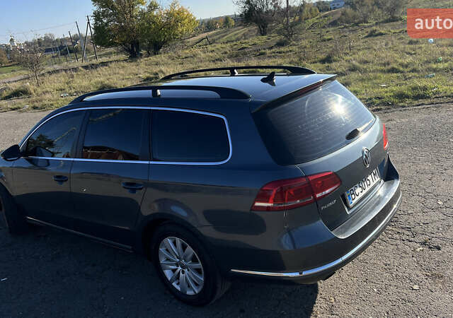 Серый Фольксваген Пассат, объемом двигателя 1.6 л и пробегом 237 тыс. км за 9900 $, фото 11 на Automoto.ua