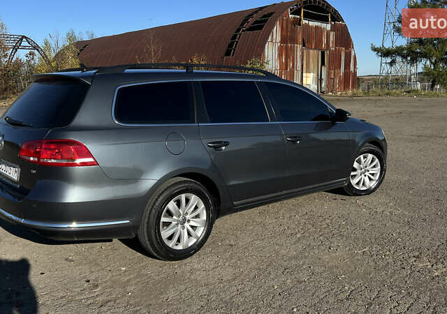 Серый Фольксваген Пассат, объемом двигателя 1.6 л и пробегом 237 тыс. км за 9900 $, фото 9 на Automoto.ua