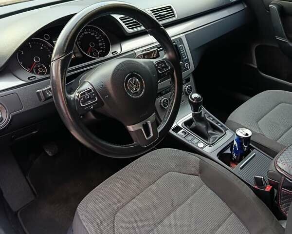 Серый Фольксваген Пассат, объемом двигателя 1.6 л и пробегом 218 тыс. км за 11500 $, фото 26 на Automoto.ua