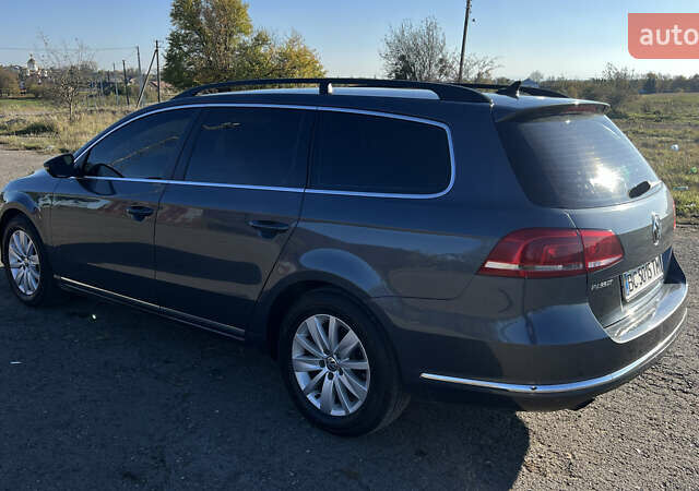 Серый Фольксваген Пассат, объемом двигателя 1.6 л и пробегом 237 тыс. км за 9900 $, фото 5 на Automoto.ua