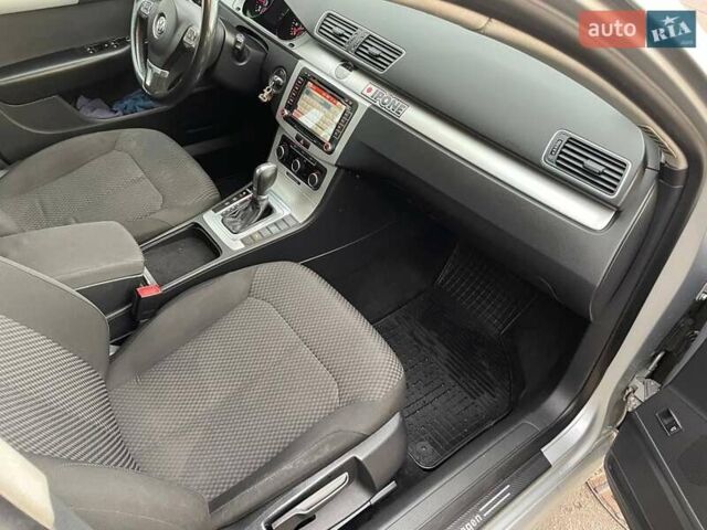 Серый Фольксваген Пассат, объемом двигателя 2 л и пробегом 300 тыс. км за 10700 $, фото 17 на Automoto.ua