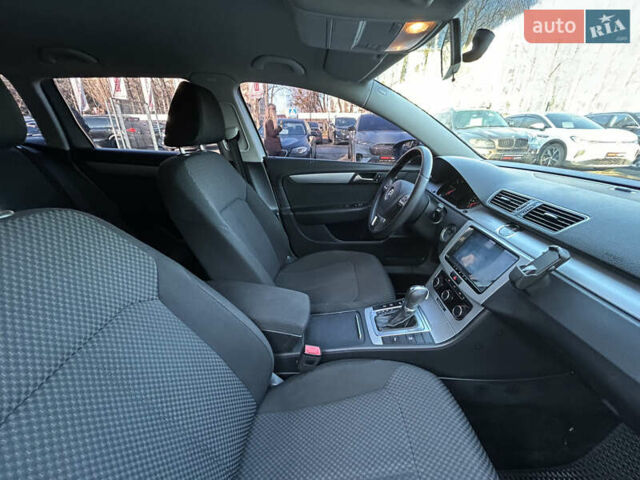 Серый Фольксваген Пассат, объемом двигателя 1.97 л и пробегом 145 тыс. км за 9999 $, фото 29 на Automoto.ua