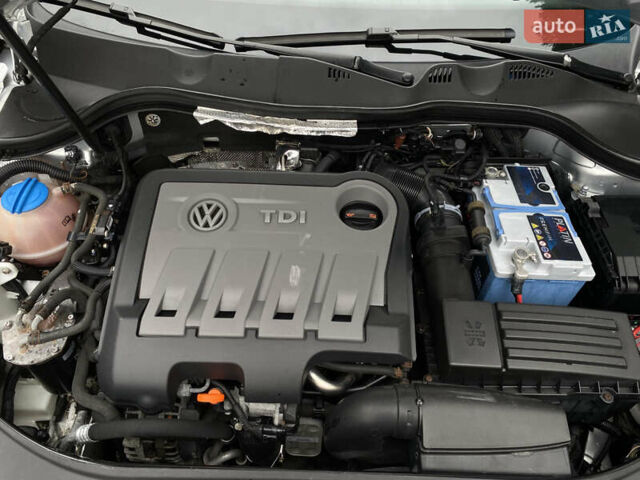 Серый Фольксваген Пассат, объемом двигателя 1.97 л и пробегом 300 тыс. км за 10850 $, фото 18 на Automoto.ua