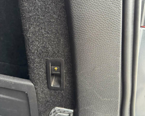 Серый Фольксваген Пассат, объемом двигателя 1.97 л и пробегом 207 тыс. км за 11500 $, фото 20 на Automoto.ua