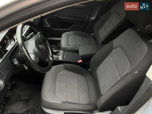 Серый Фольксваген Пассат, объемом двигателя 1.97 л и пробегом 300 тыс. км за 10850 $, фото 12 на Automoto.ua