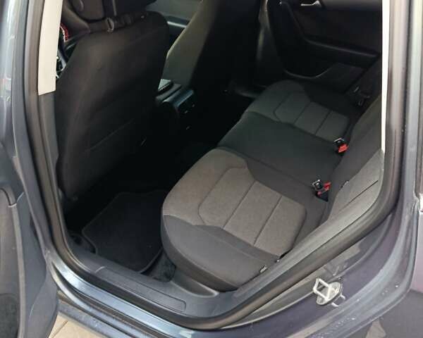 Серый Фольксваген Пассат, объемом двигателя 1.6 л и пробегом 218 тыс. км за 11500 $, фото 24 на Automoto.ua