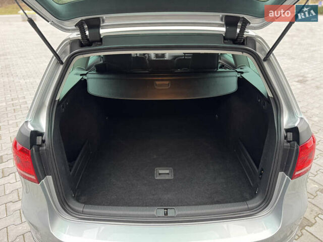 Серый Фольксваген Пассат, объемом двигателя 1.6 л и пробегом 207 тыс. км за 10500 $, фото 32 на Automoto.ua