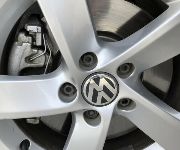 Серый Фольксваген Пассат, объемом двигателя 1.6 л и пробегом 270 тыс. км за 9999 $, фото 8 на Automoto.ua